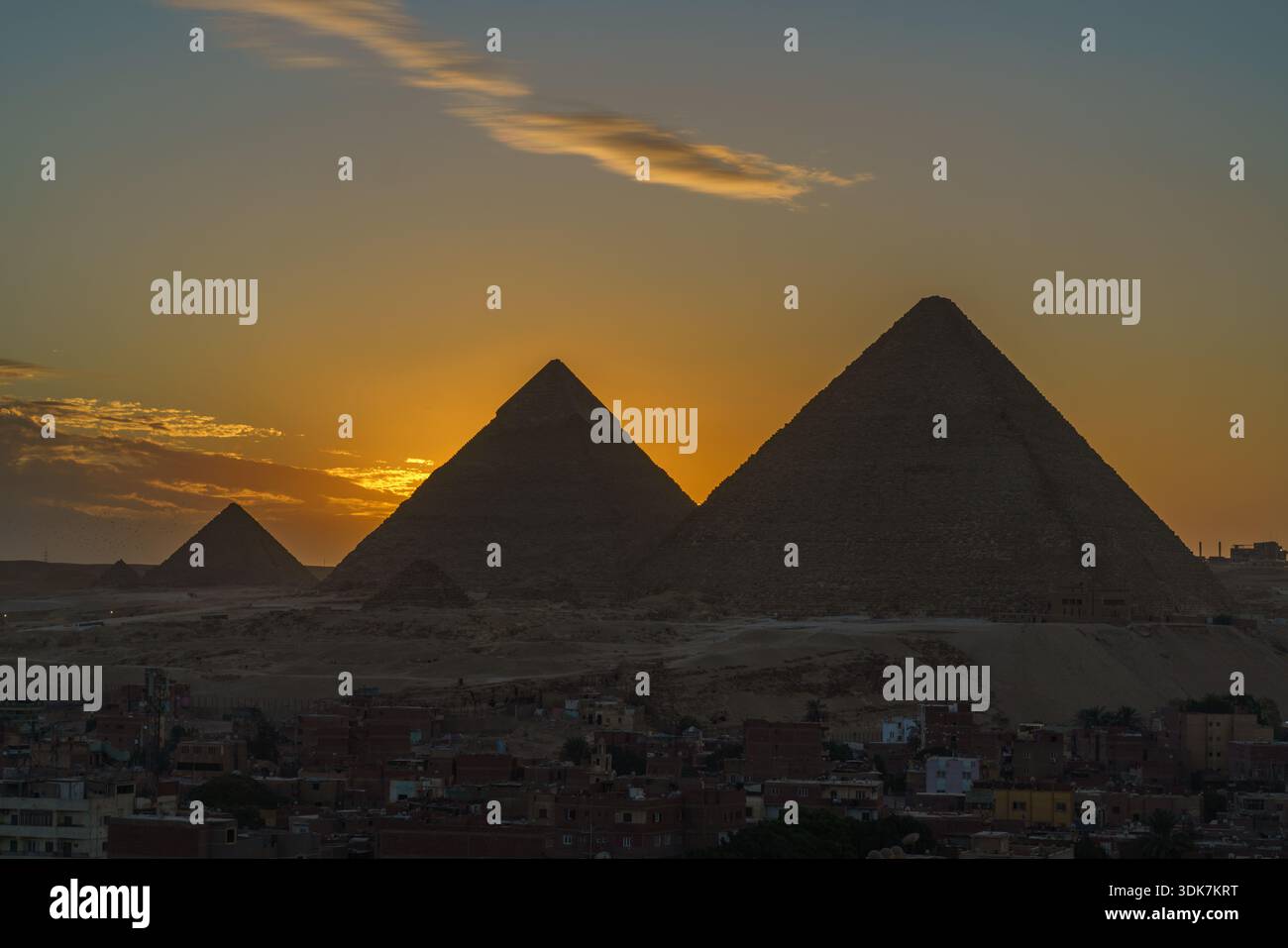 Sunset behind the Pyramids of Giza, Egypt Stock Photo - Alamy