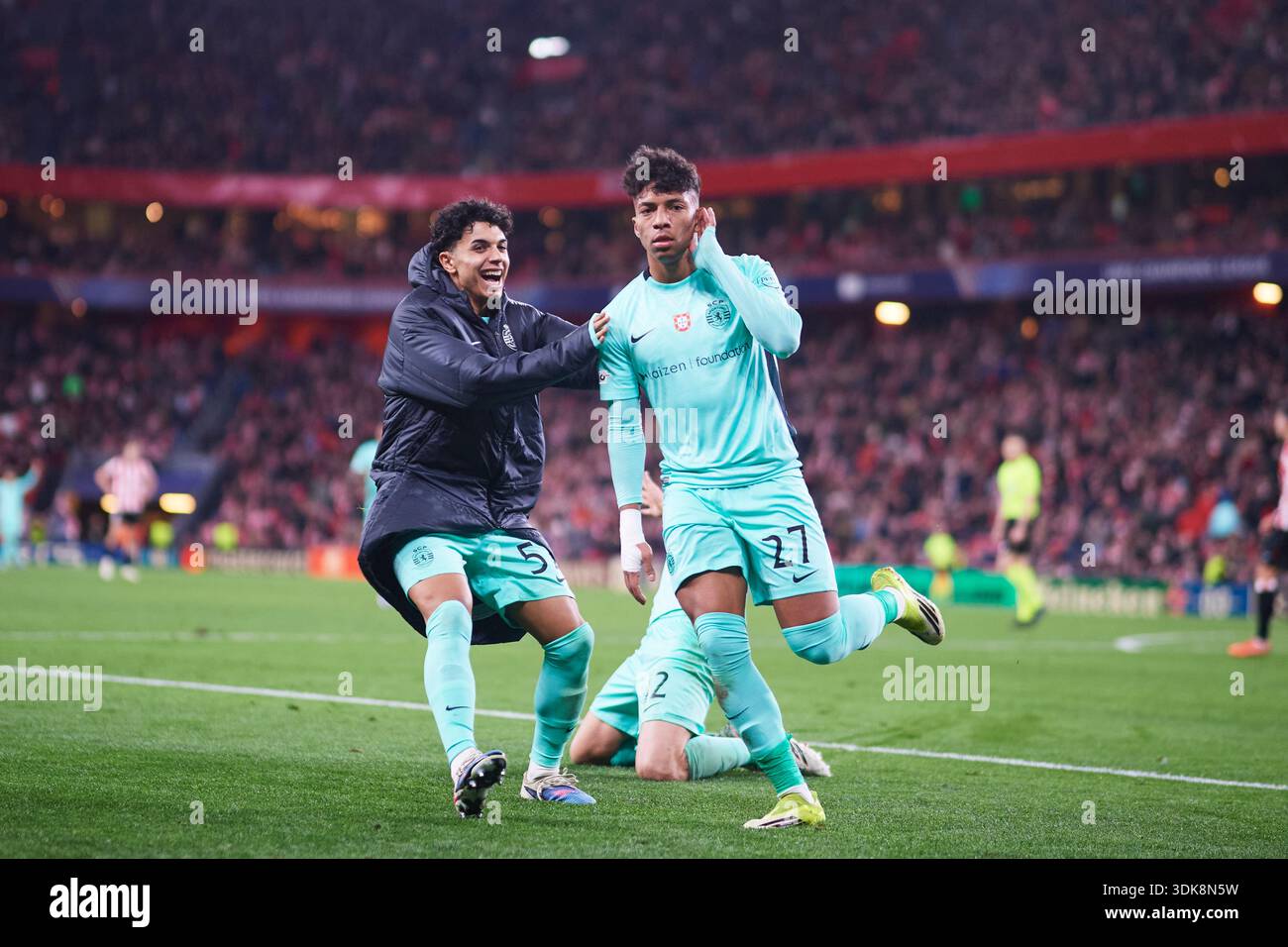 Alisson Santos of Sporting Clube de Portugal celebrates after scoring ...