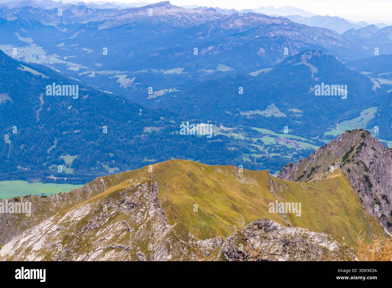 Sweeping view layered alpine hi-res stock photography and images - Alamy