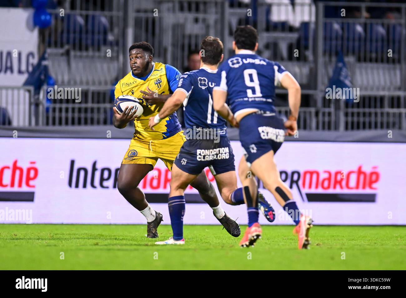 Kevin Noah of USON Nevers during the Pro D2 match between Agen and ...