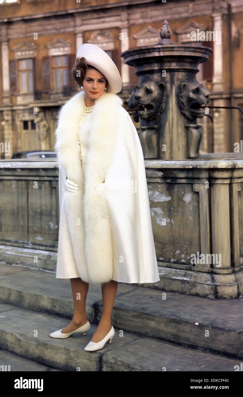 Ingrid bergman 1960s hi-res stock photography and images - Alamy Ingrid bergman 1960s hi-res stock photography and images - Alamy