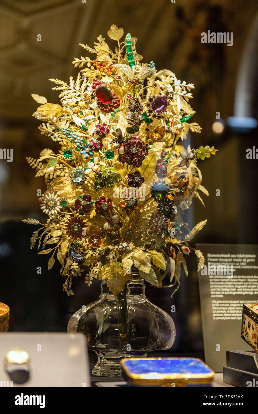 Unique museum piece hi-res stock photography and images - Alamy