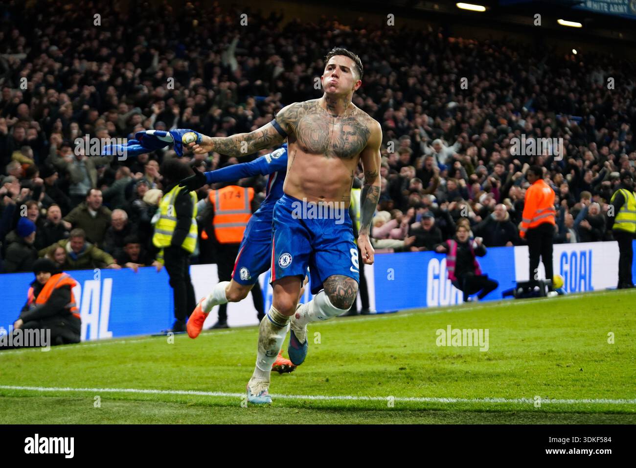 Enzo Fern ndez Of Chelsea Celebrating His Goal To Make It 3 2 During 
