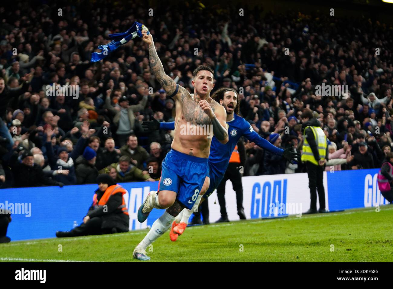 Enzo Fern ndez Of Chelsea Celebrating His Goal To Make It 3 2 During 