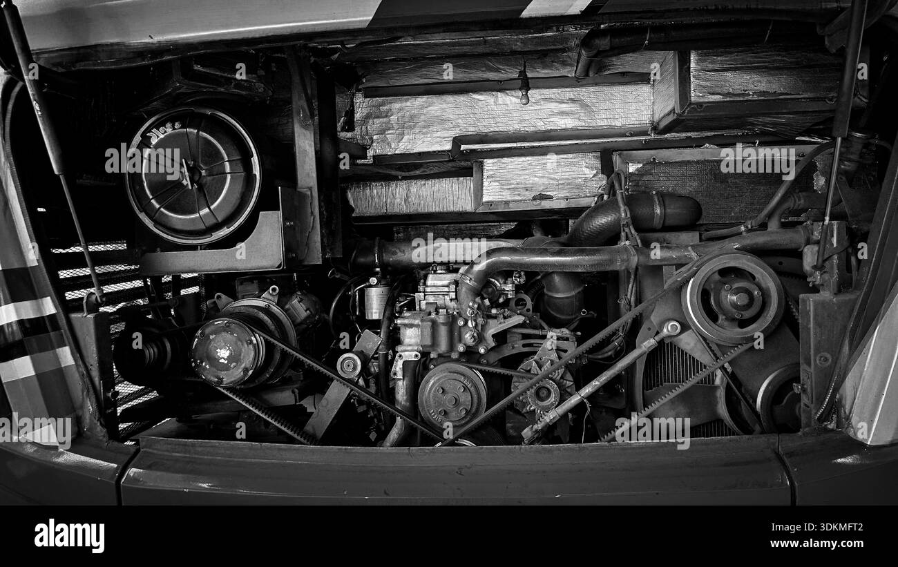 Bus engine Black and White Stock Photos & Images - Alamy