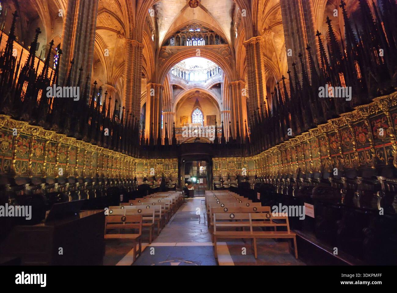 Barcelona, Spain: Interior view of the Basílica de la Sagrada Família ...