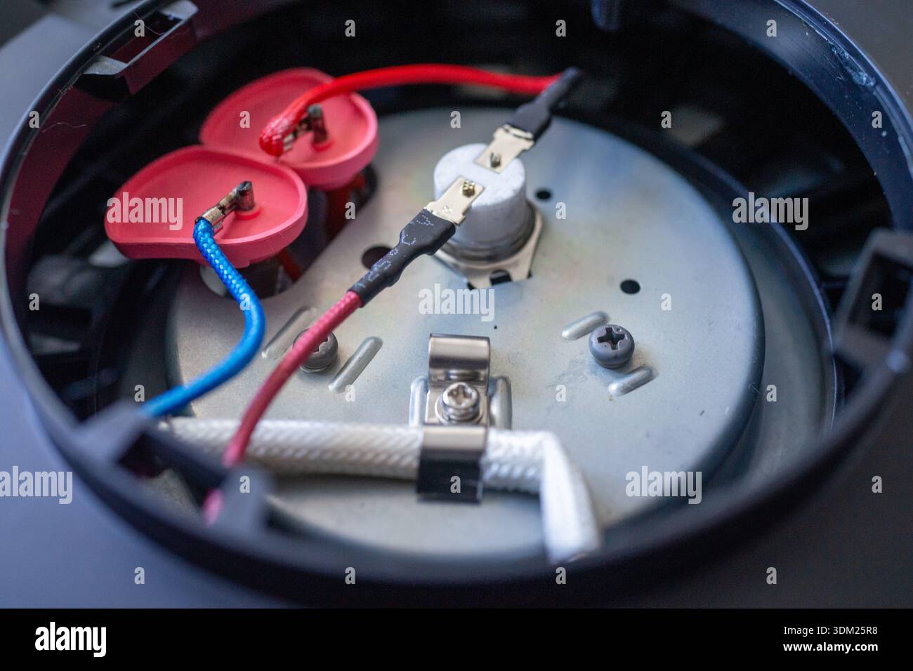Terminal Post Example Terminal connector posts hi-res stock photography and images - Alamy