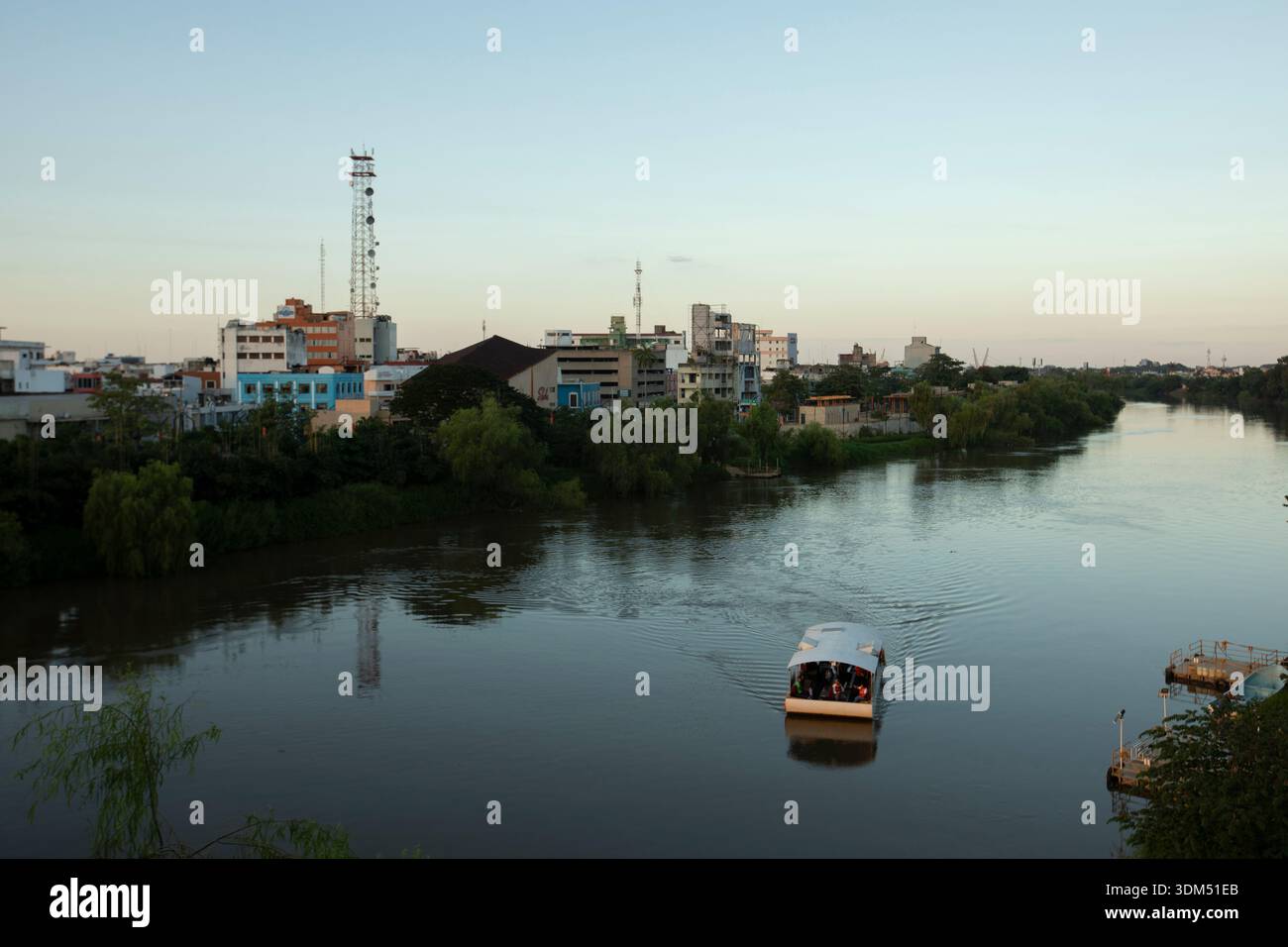 Villahermosa, Tabasco, Mexico - January 2, 2026: A boat ferries passengers across the Grijalva River to the Gaviotas neighbrohood. Stock Photo