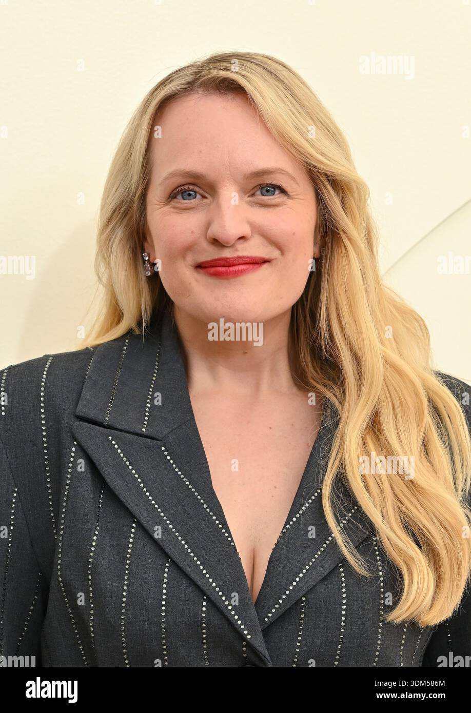 Elisabeth Moss Arriving To Apple TV Press Day At Barker Hanger On Elisabeth Moss Arriving To Apple Tv Press Day At Barker Hanger On February 03 2026 In Santa Monica Ca Lisa Oconnoraff Usacom 3DM586M 