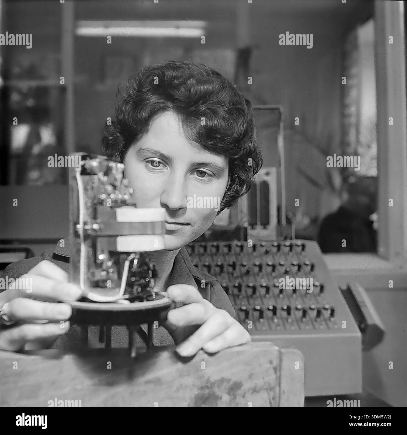 1970s laboratory hi-res stock photography and images - Alamy