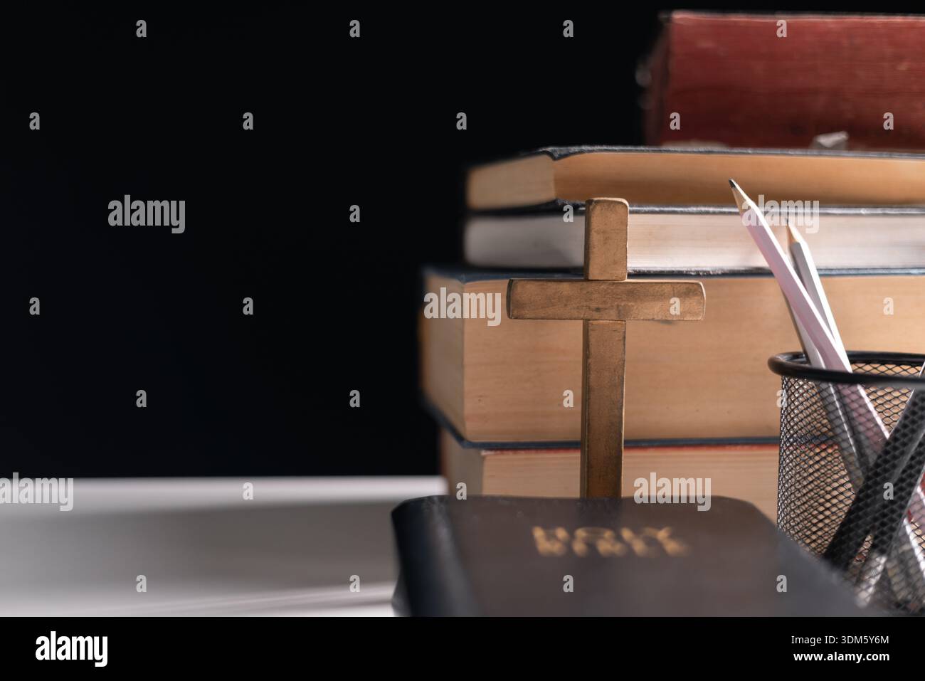Old vintage open holy bible hi-res stock photography and images