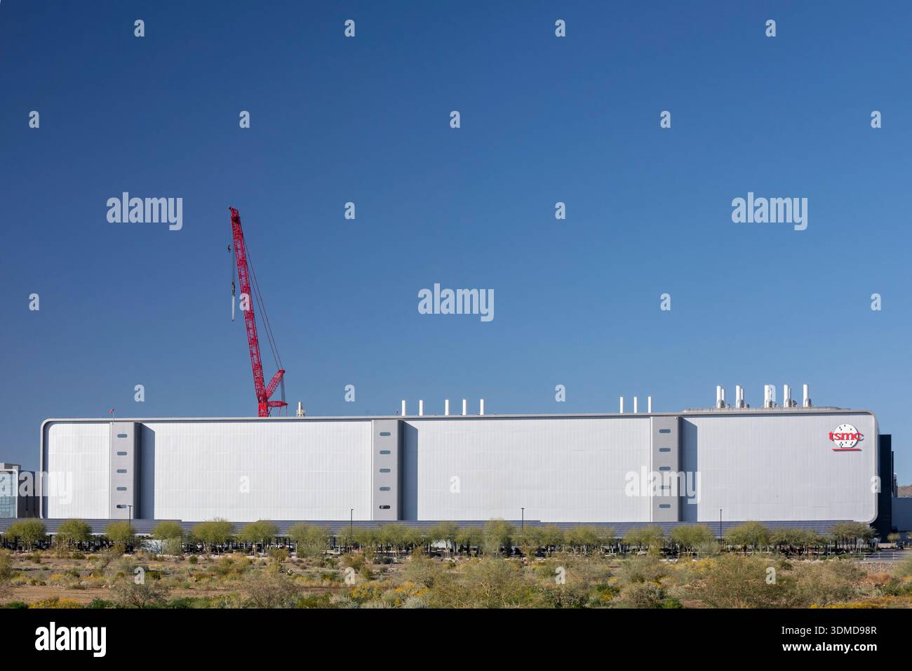 Semiconductor manufacturing hi-res stock photography and images - Alamy