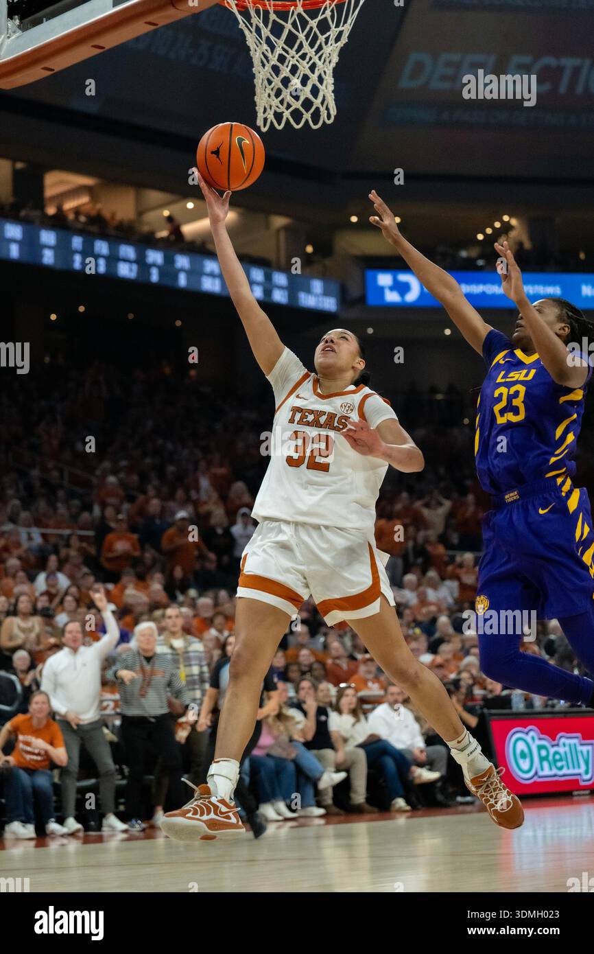 Feb 5, 2026. Teya Sidberry (32) of the Texas Longhorns in action vs the ...