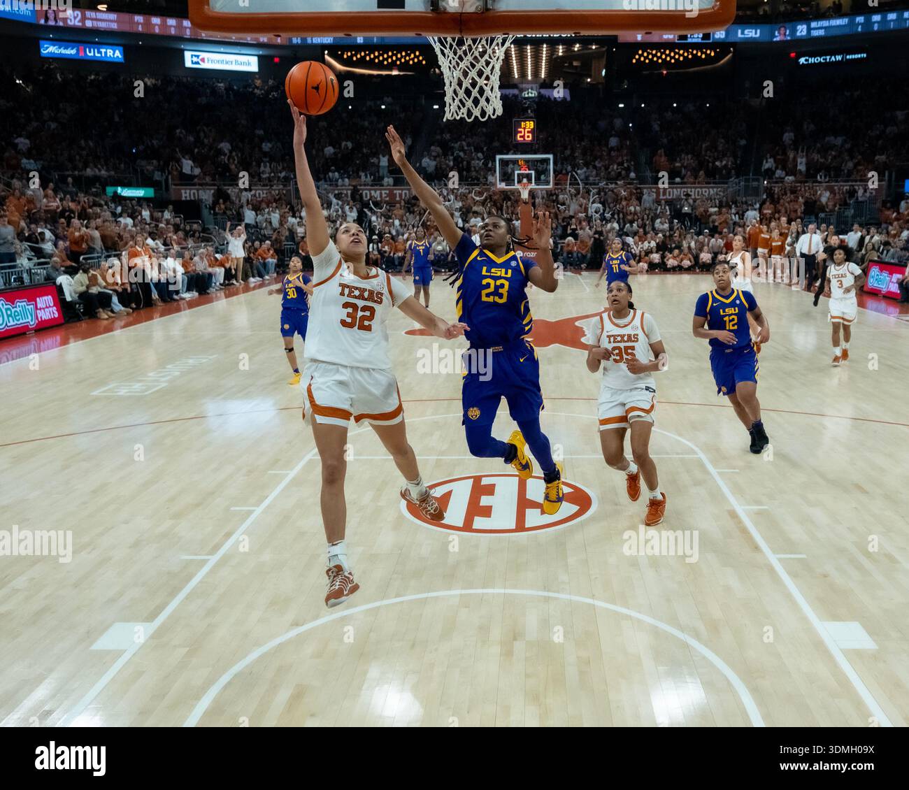 Texas, USA. 5th Feb, 2026. Teya Sidberry (32) of the Texas Longhorns in ...