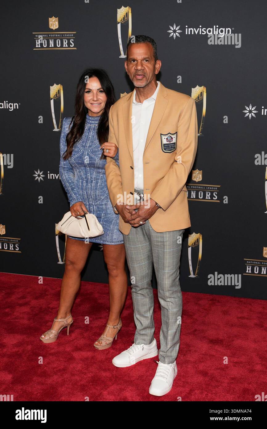 Anree Reed Former NFL player Andre Reed, right, and his wife, Theresa Villano ...