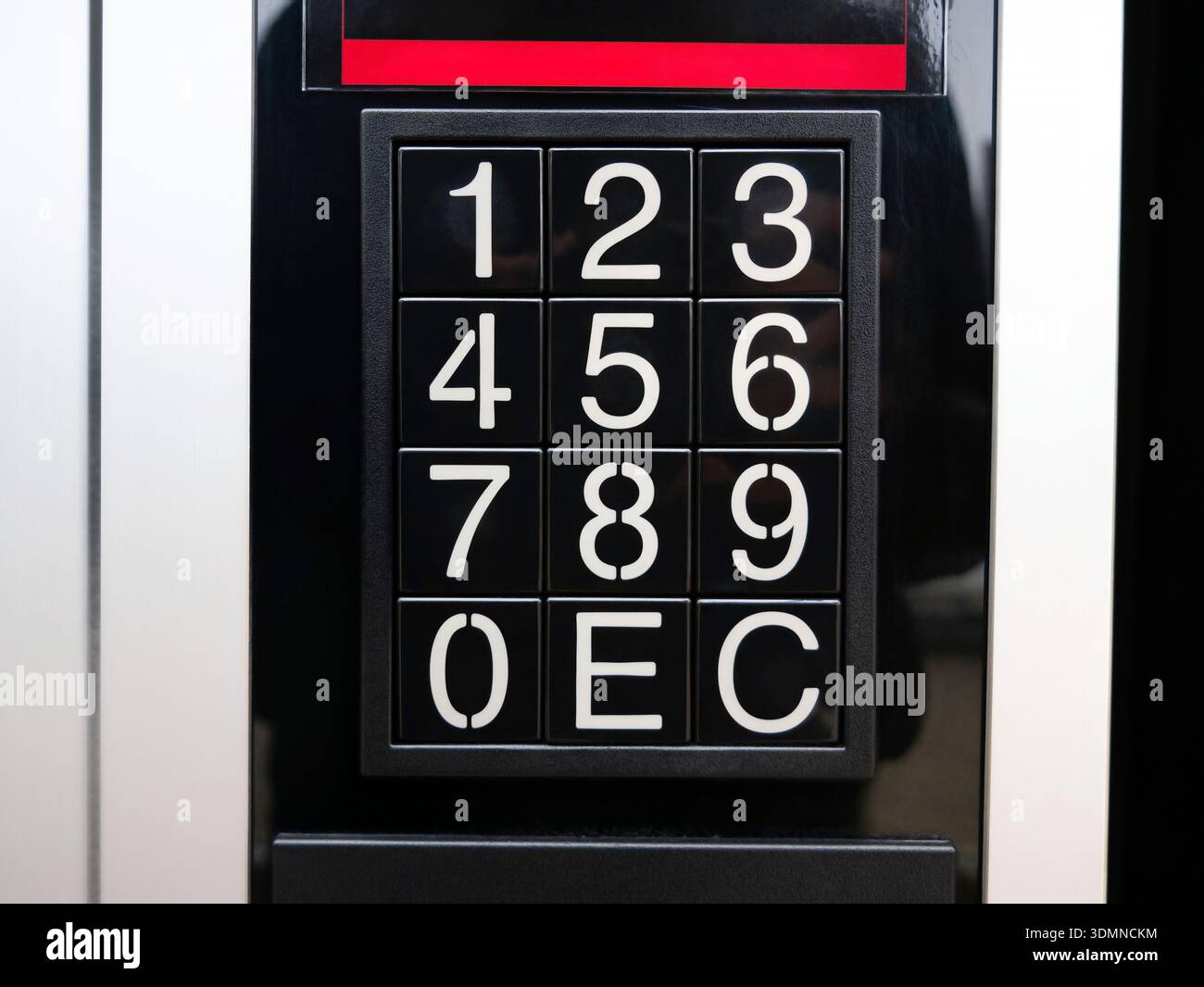 Ui buttons hi-res stock photography and images - Alamy