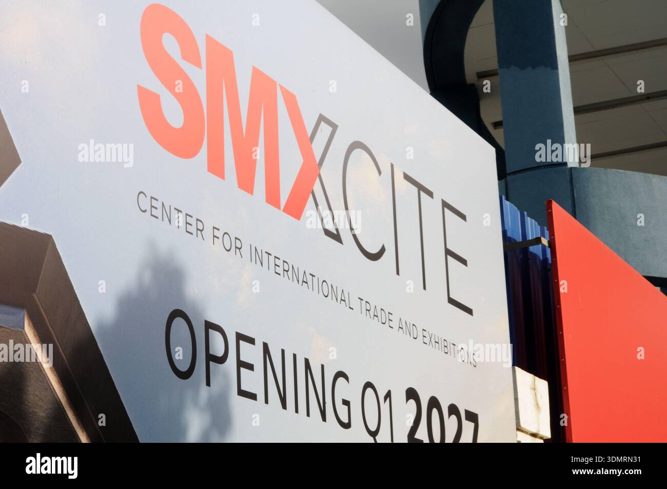 Smx Center Smx convention center manila hi-res stock photography and images - Alamy
