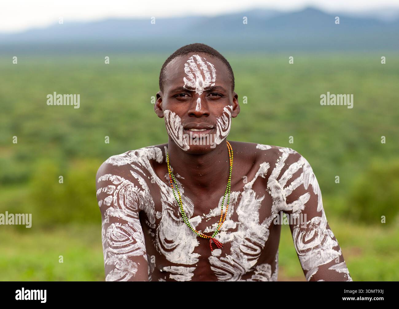 Karo people body painting hi-res stock photography and images - Alamy