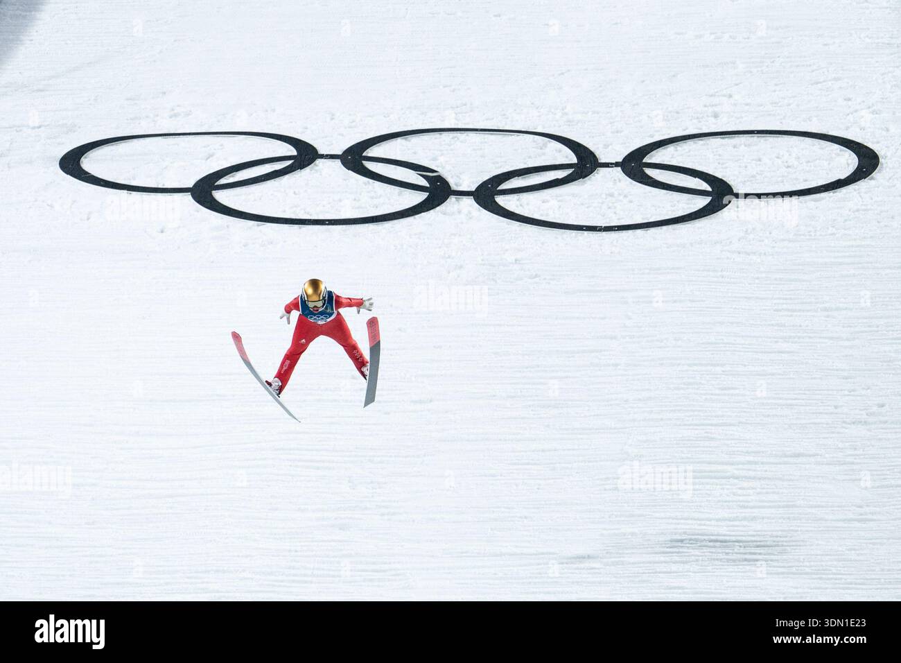 Milano Ringen ARNET Sina (Schweiz) beim Sprung vor den olympischen Ringen, ITA ...