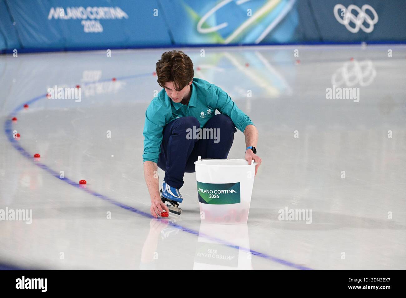 5000m race start hi-res stock photography and images - Alamy