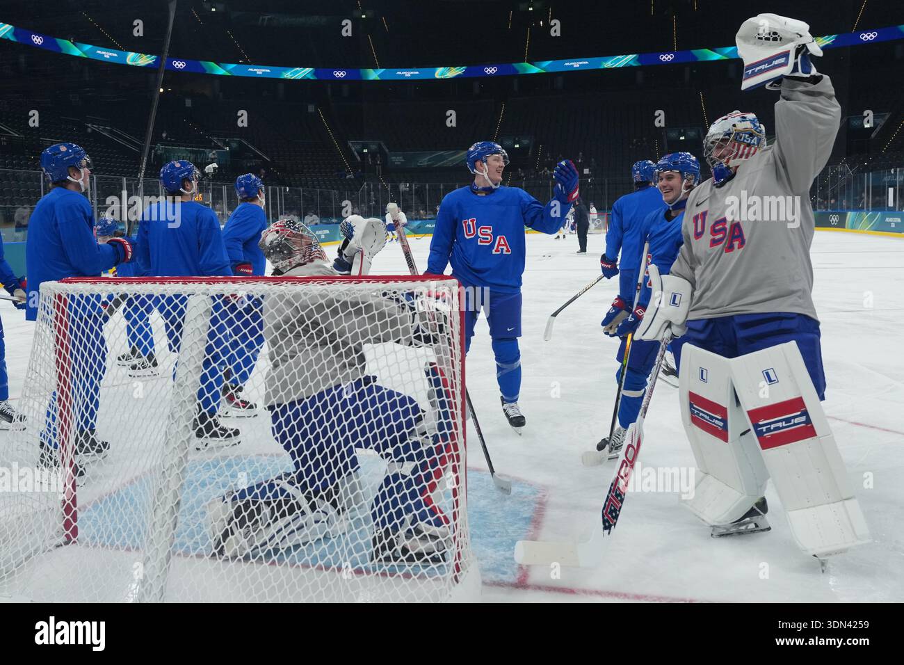Members of the United States men's ice hockey team including Brady ...