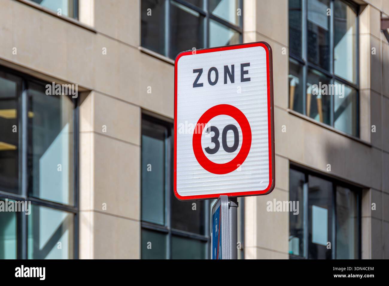 30 sign hi-res stock photography and images - Alamy