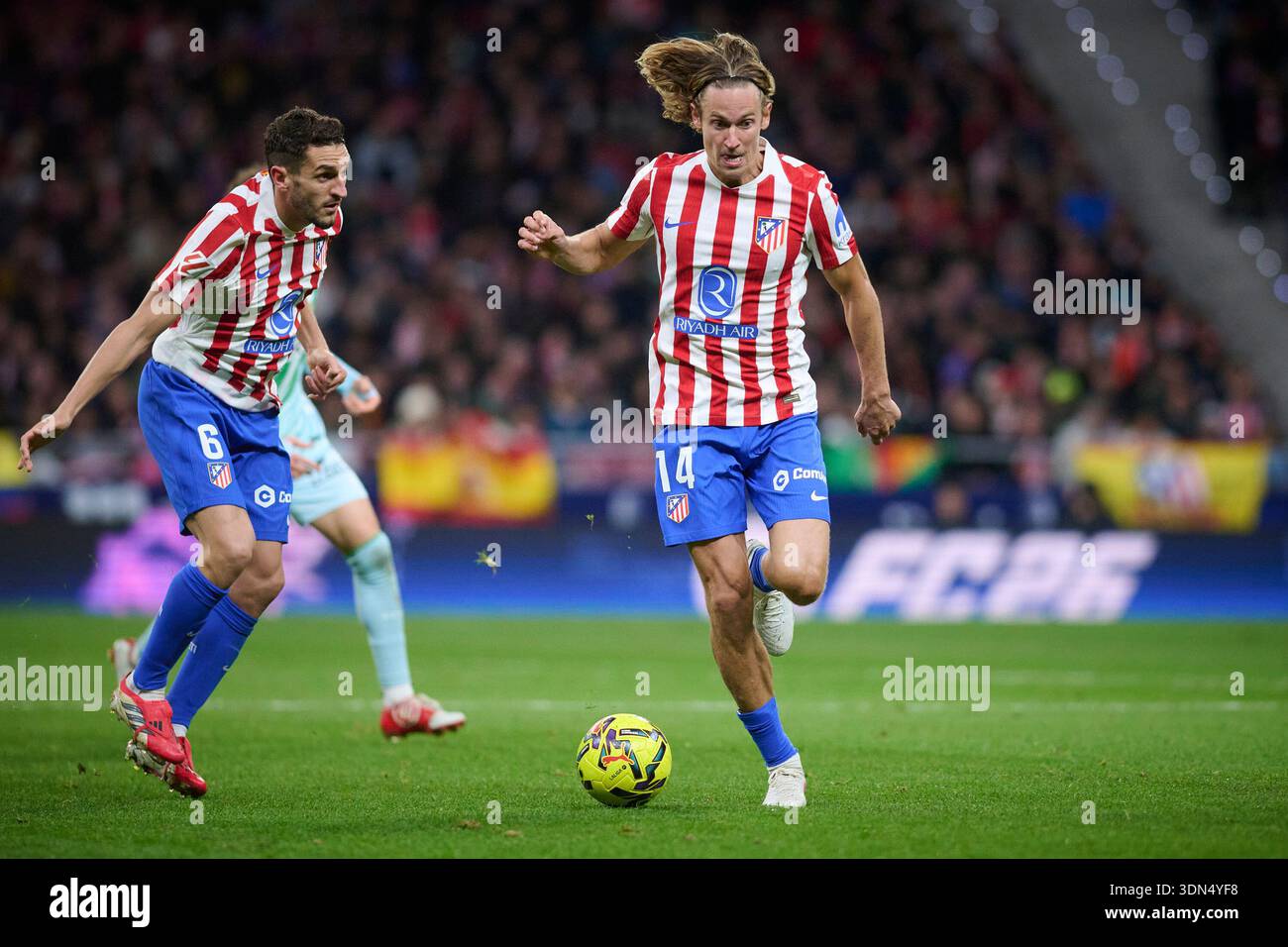 Atletico de Madrid's Marcos Llorente (R) during La Liga match. February ...