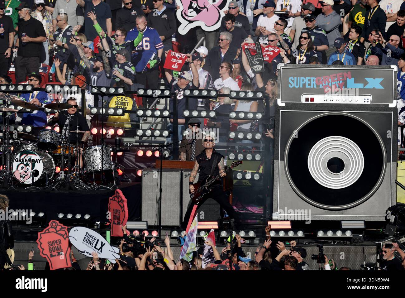 Green Day Performs Before The NFL Super Bowl 60 Football Game Sunday Green Day Performs Before The Nfl Super Bowl 60 Football Game Sunday February 8 2026 In Santa Clara Calif Adam Hungerap Content Services For Nfl 3DN59W4 