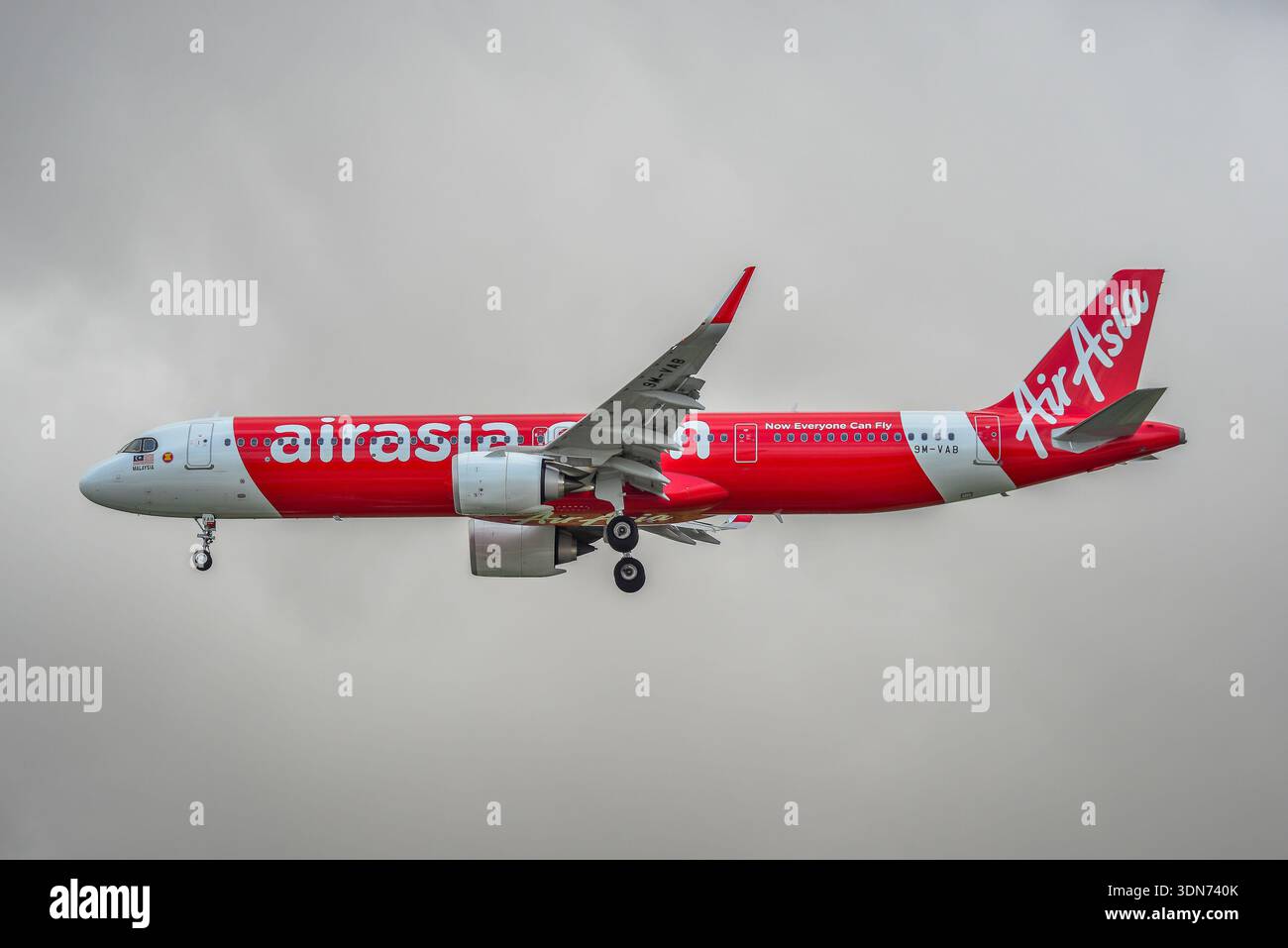 Airasia a321neo hi-res stock photography and images - Alamy