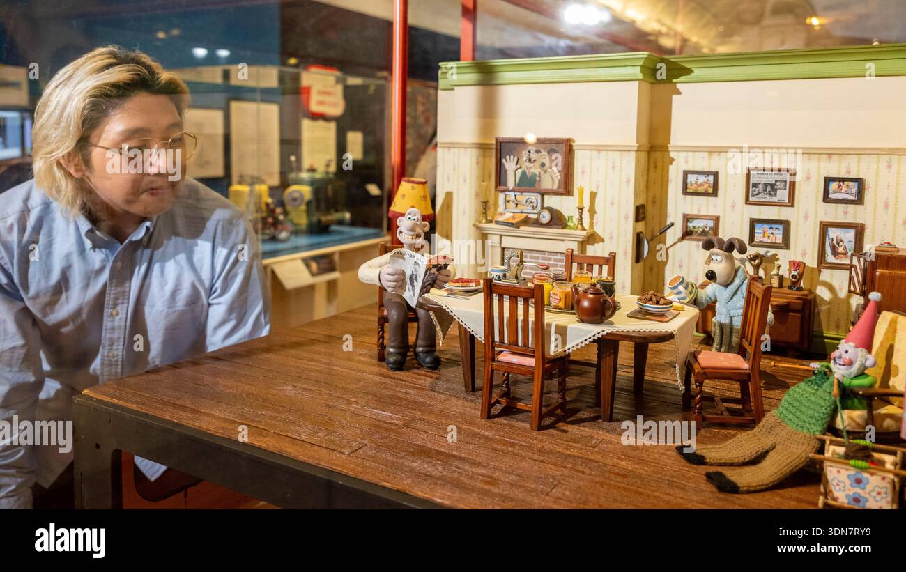 [EMBARGOED TO 00.01 10 Feb 2026] London, UK. 9 February 2026. Dining ...