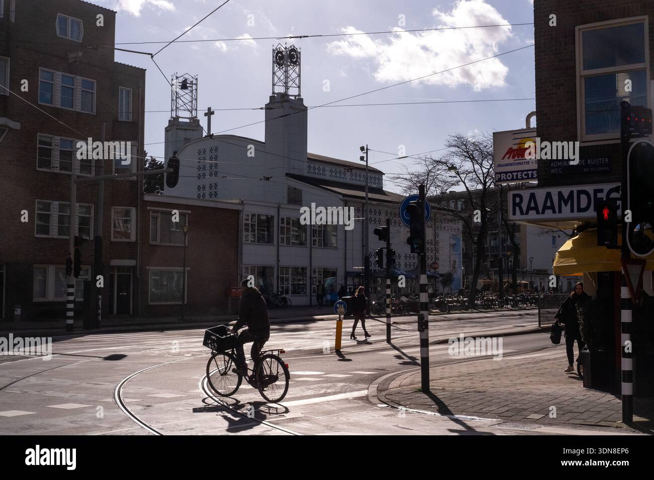 Backlight street scene showing hi-res stock photography and images - Alamy