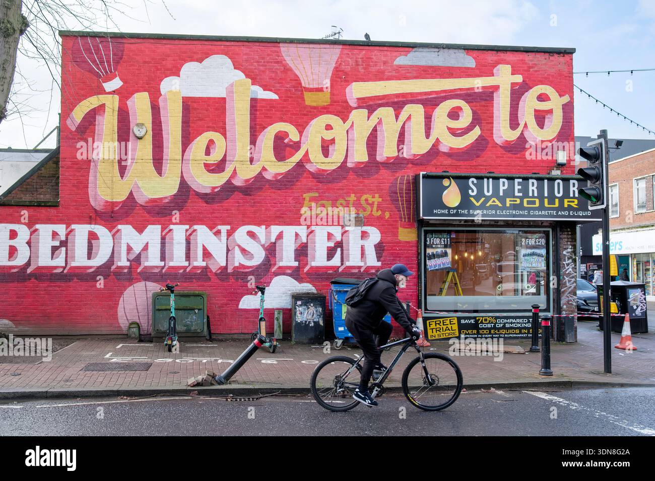 vape shop bedminster Vape shop hi-res stock photography and images
