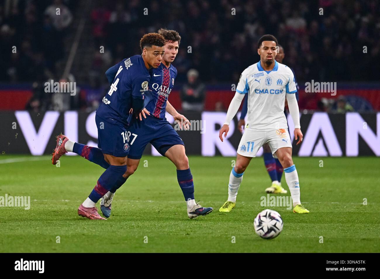 D sir Dou During The Ligue 1 McDonald s Match Between PSG And 
