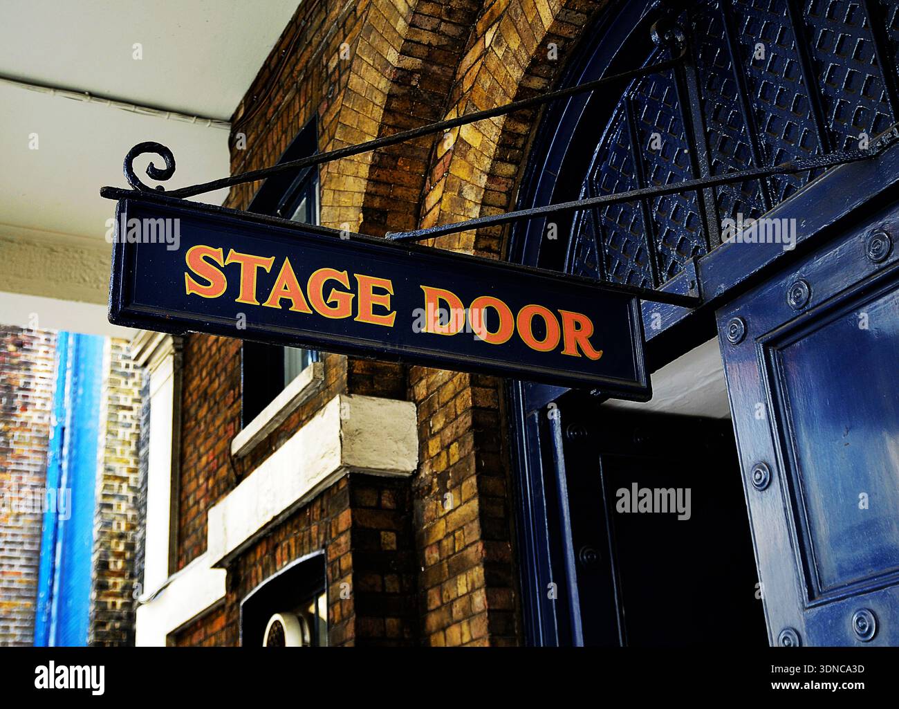 Single Stage Sign Stage door sign Stock Photo - Alamy