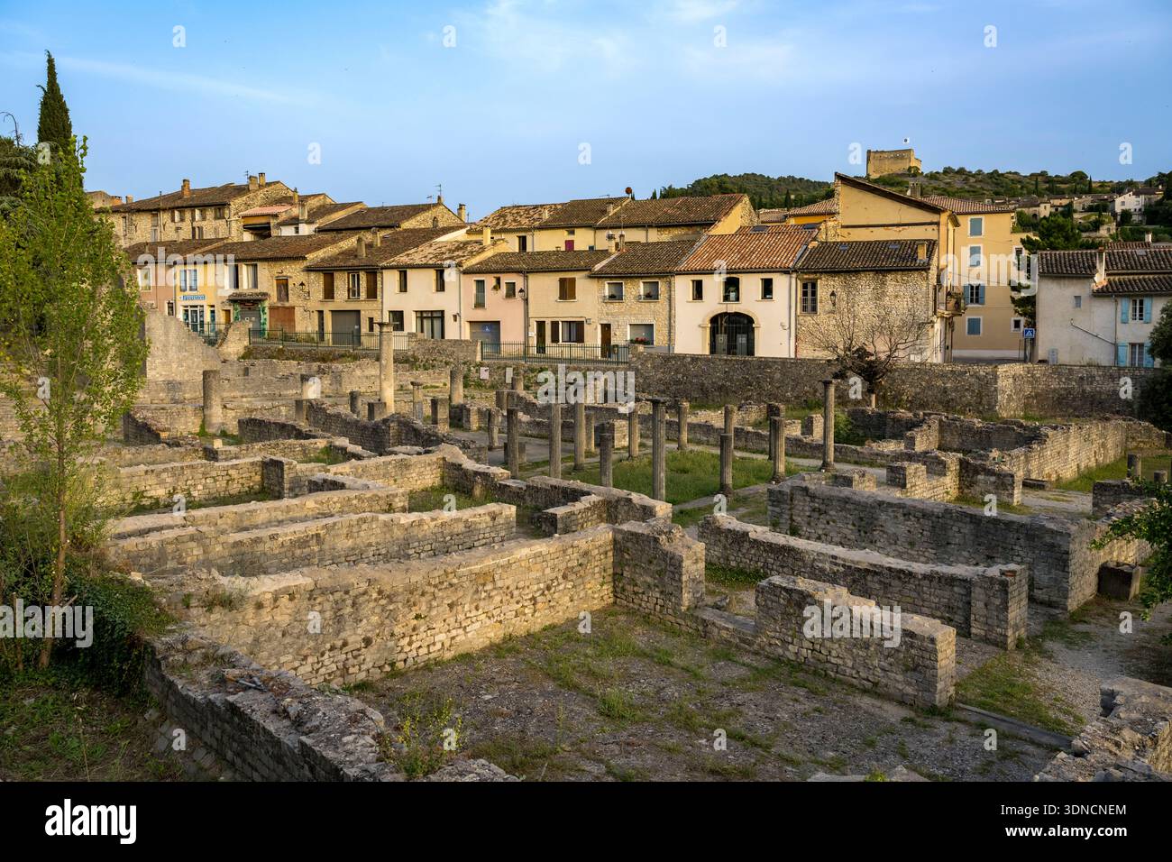 France, Vaucluse, Vaison la Romaine, Villasse archaeological site in the heart of the city Stock Photo