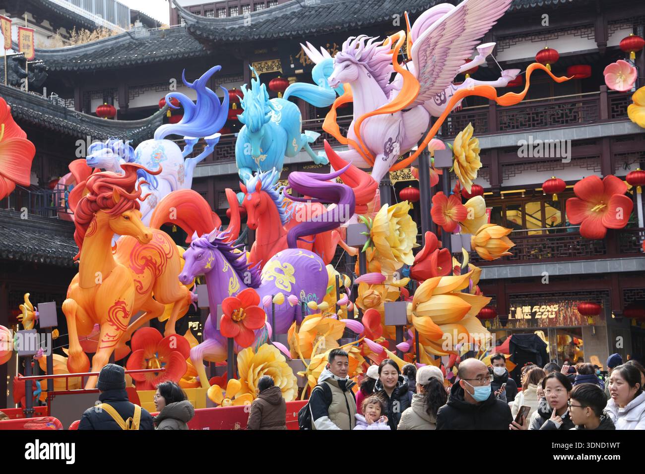 Visitors tour the Yuyuan Garden Lantern Festival in Shanghai, China, 7 ...