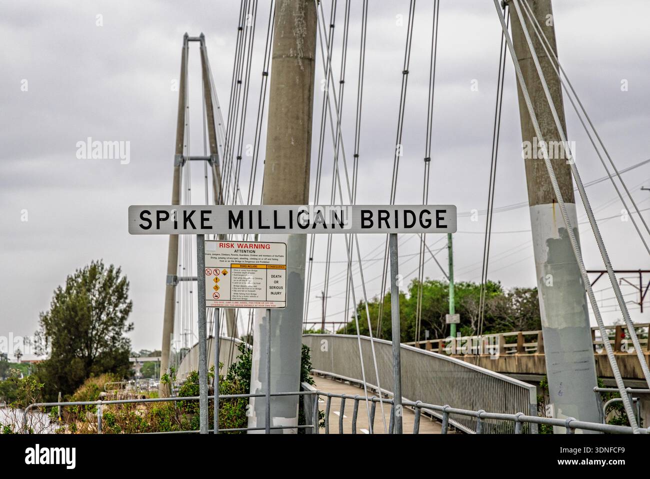 Spike Milligan bridge and sign - pedestrian bridge between Gosford and ...