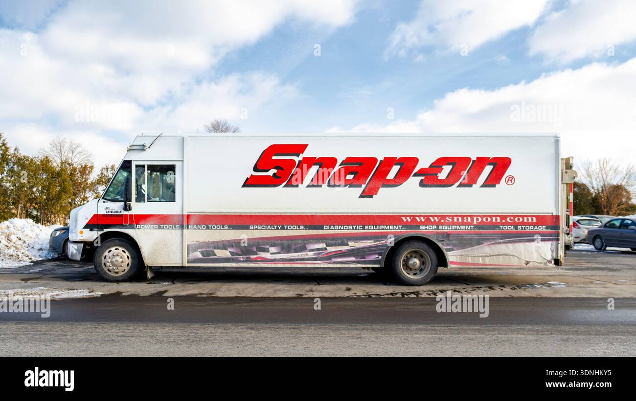 Snap on tools tool truck hi-res stock photography and images - Alamy
