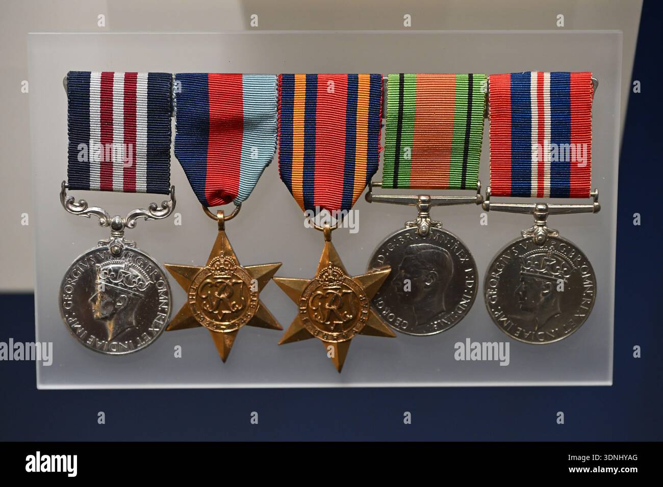 Medal group awarded to Sergeant George Hadfield, 10th Battalion The Gloucestershire Regiment - National Army Museum - London Stock Photo