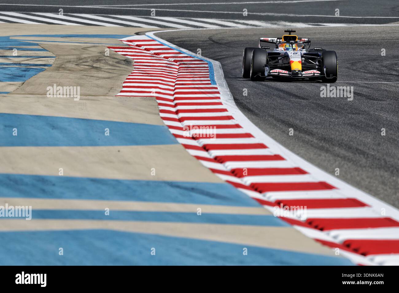 Vcarb Bahrain Testing Arvid Lindblad (GBR) Racing Bulls Formula One Team VCARB 03. 11.02.2026 ...