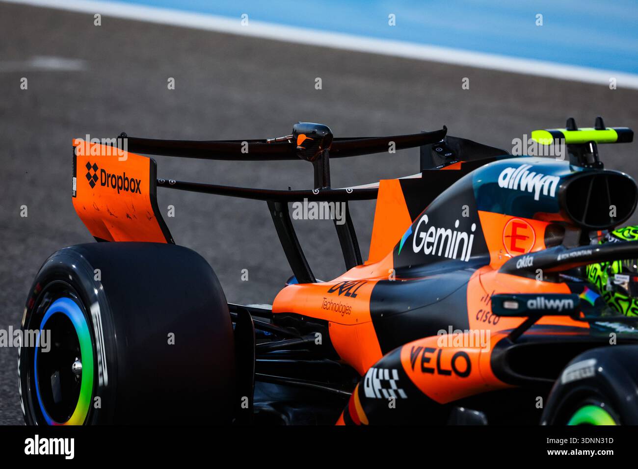 01 NORRIS Lando (gbr), McLaren F1 Team MCL40, action rear wing active ...