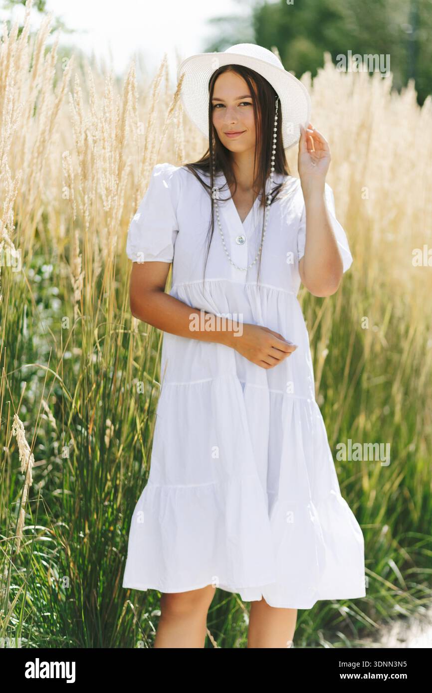 Tiered sleeves hi-res stock photography and images - Alamy