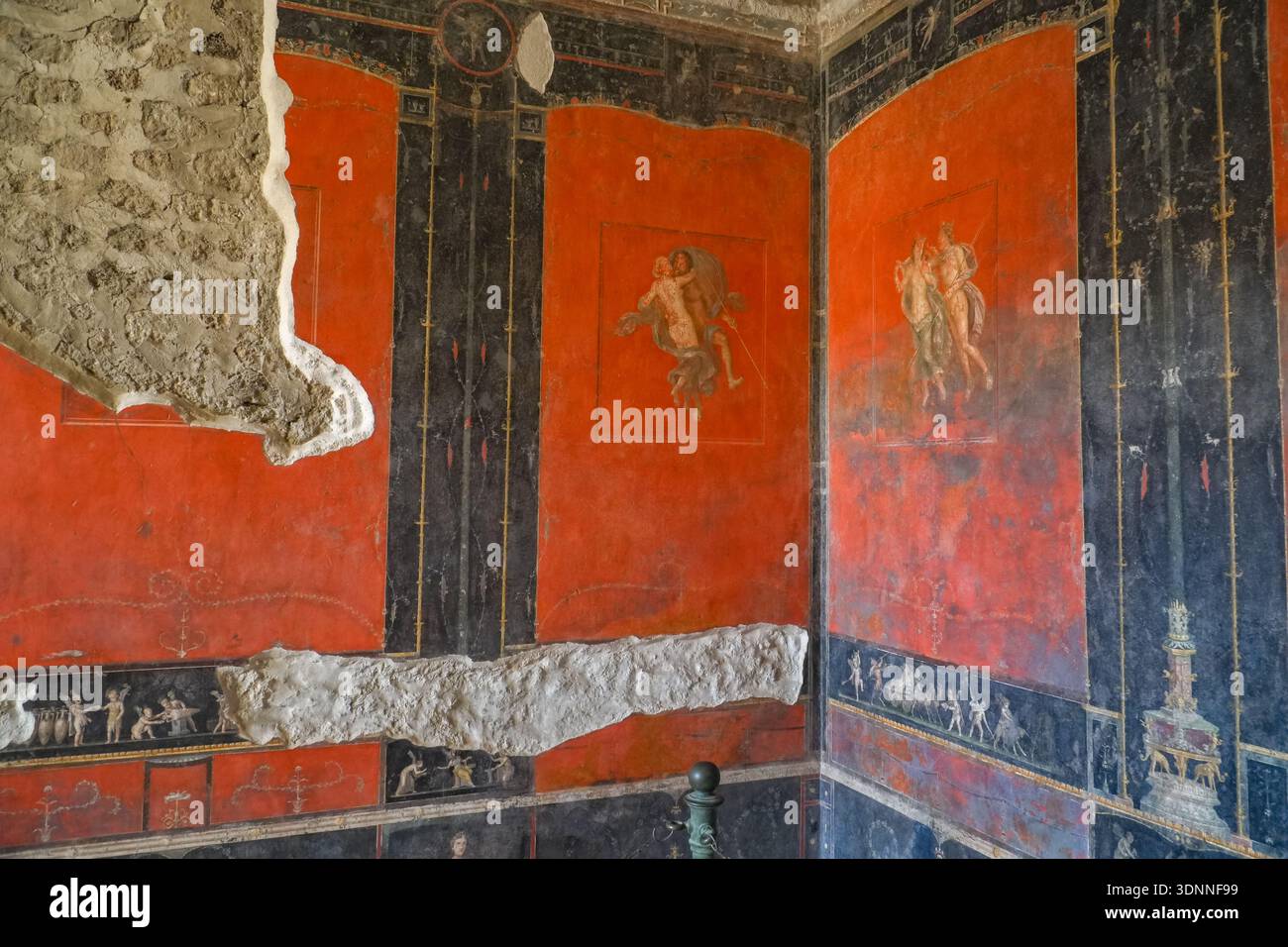 4th Style House of the Vettii, Casa dei Vettii. Pompeii ruins. Fourth Style Roman ...