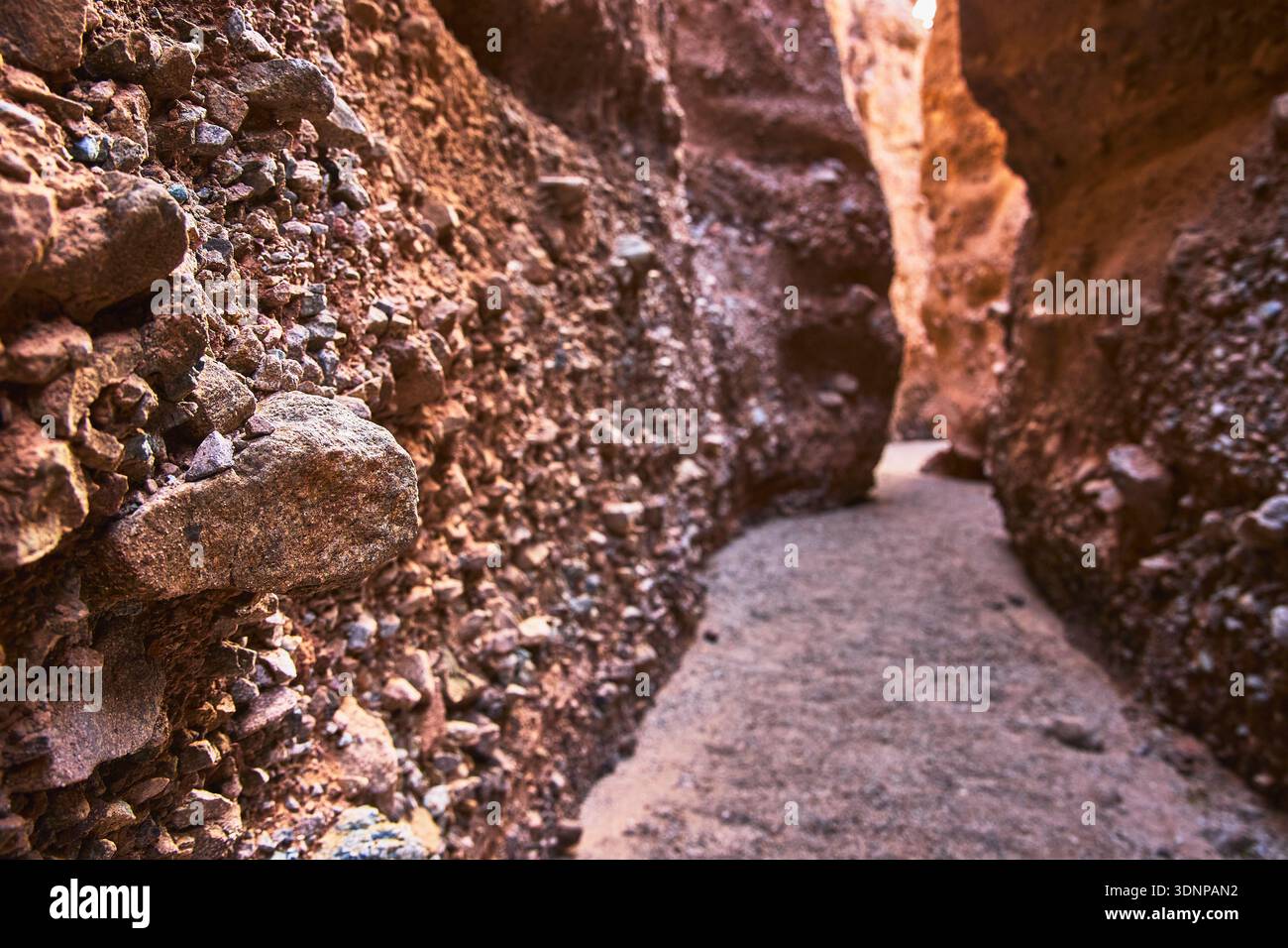 Narrow canyon hi-res stock photography and images - Alamy