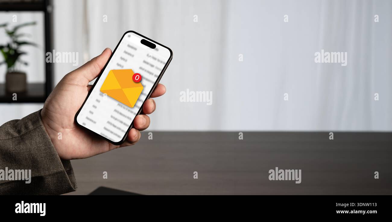 Notification badge hi-res stock photography and images - Alamy