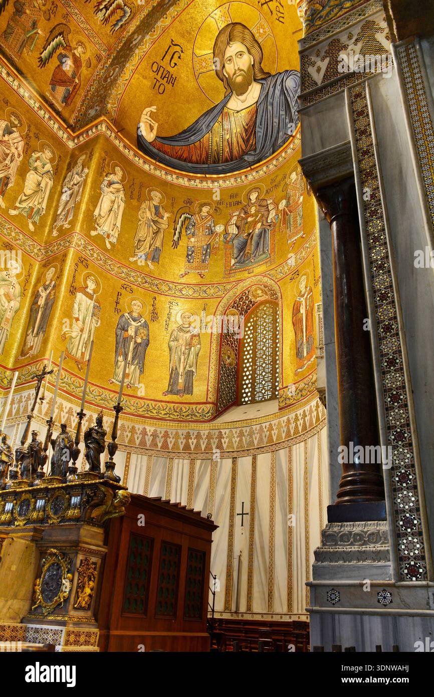 The main apse of 12th century UNESCO-listed Monreale Cathedral, Sicily ...