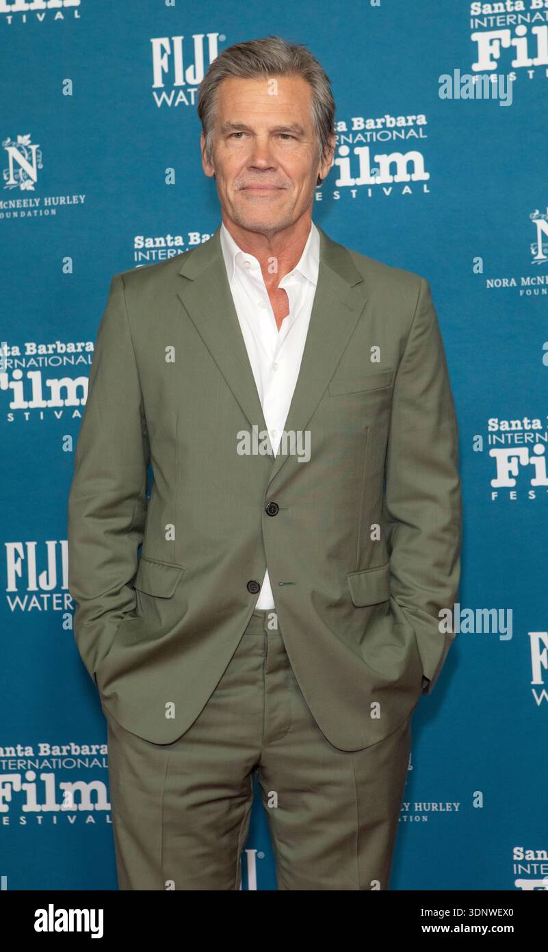 SANTA BARBARA CA USA 11th FEB 2026 Josh Brolin Arrives At The 41st Santa Barbara Ca Usa 11th Feb 2026 Josh Brolin Arrives At The 41st Santa Barbara Film Festival Montecito Award Held At The Arlington Theatre In Santa Barbara California On February 11 2026 Credit Carla Van Live News 3DNWEX0 