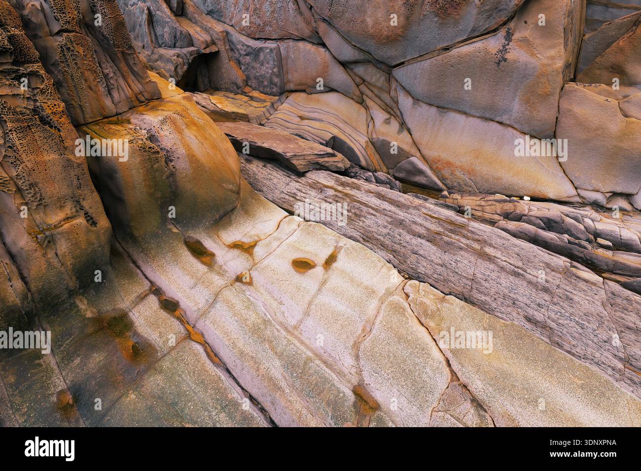 Touch Rocks Shapes in sandstone rocks created by water erosion form breathtaking ...