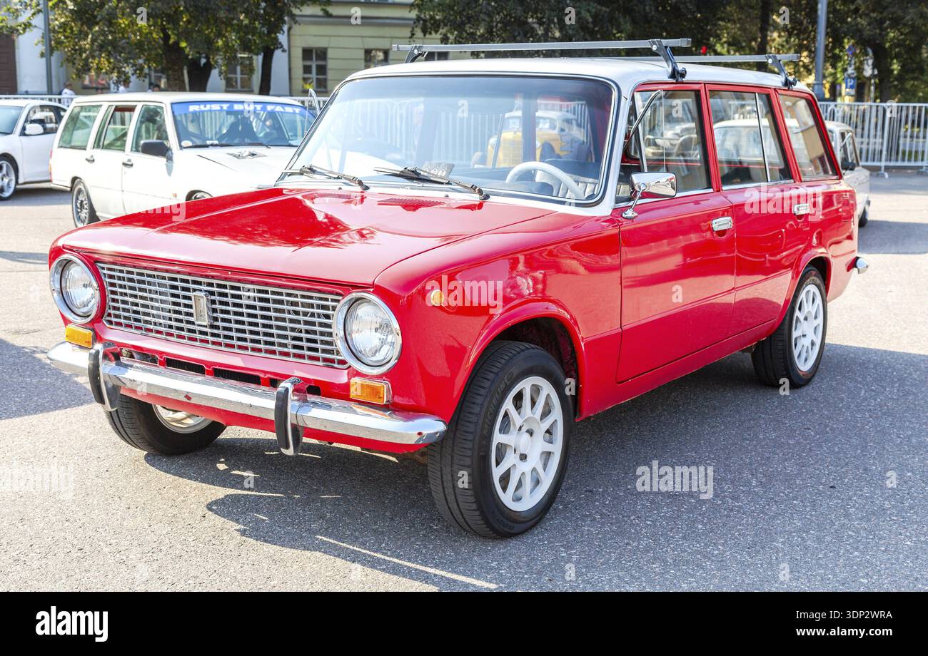 Lada 2102 hi-res stock photography and images - Alamy