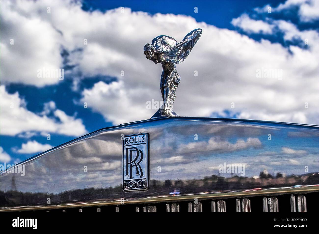 Blue vintage rolls royce car hi-res stock photography and images